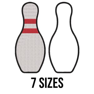Può includere: Contorno in bianco e nero di un birilli da bowling con una striscia rossa. Il birilli da bowling è mostrato accanto a una versione piena dello stesso birilli. Il testo "7 SIZES" è sotto l'immagine.