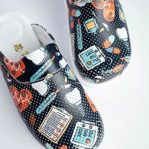 2025 Summer Women&#39;s Orthopedic Nurse Clogs Comfortable Non-Slip Ideal for Hospital Doctor Slipper
