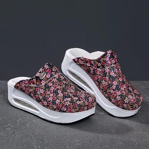 2025 Summer Women&#39;s Orthopedic Nurse Clogs Comfortable Non-Slip Ideal for Hospital Doctor Slipper
