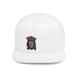 King Embroidered Snapback Cap - Trendy Flat Bill Hat for Daily Wear, Street Style, Gift for Friends, Summer Fashion, Outdoor Adventures