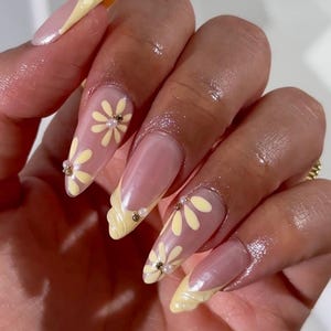 Butter Yellow Floral Press On Nails: 3D Gel Almond Medium Length