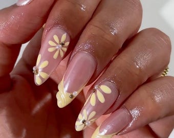 Butter Yellow Floral Press On Nails: 3D Gel Almond Medium Length