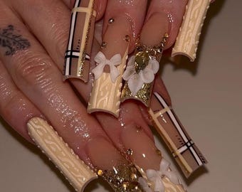 Luxury Cream Gold Christmas Press On Nails • Knit Sweater Nails, Plaid Design, 3D Bows & Flowers Nails, Holiday Winter Square Nail Set