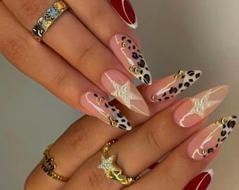 Handmade Stiletto Press On Nails: Leopard Star Flower Design