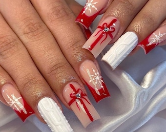Red Christmas Gift Nails • Snowflake & Sweater Texture Press On Nails • Holiday Red White Cute Winter Nails • Handmade Xmas Nail Set, Square