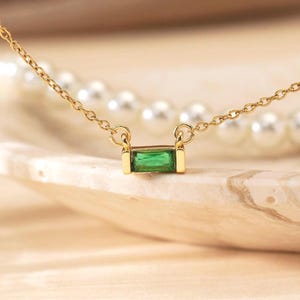 Custom Baguette Birthstone Necklace, Dainty Baguette Birthstone Pendant Necklace, Minimalist Jewelry, Birthday Gift, Perfect Gift for Her