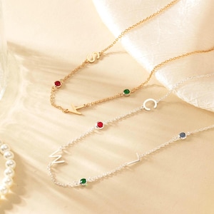Collar con letra personalizada, collar con inicial de piedra de nacimiento personalizada, collar con inicial de piedra de nacimiento lateral, regalo de cumpleaños, regalo perfecto para ella