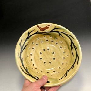 Berry Bowl - Colander - Carolina Wren - Porcelain