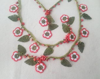 red white crochet flower necklace, lariat necklace