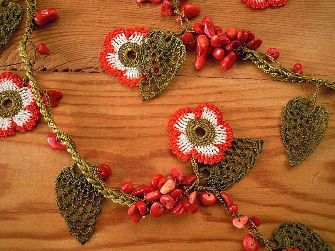Red White Crochet Flower Necklace Lariat Necklace Etsy