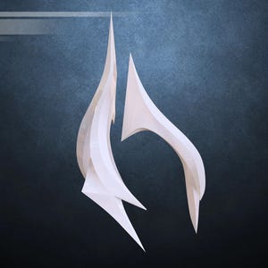 Può includere: Corona astratta bianca con due pezzi appuntiti e curvi. La corona è realizzata in un materiale liscio e duro e ha un design moderno e minimalista.