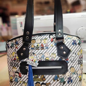 Peanuts Gang, Snoopy, bolso abovedado, bolso de hombro, bolso personalizado, cartera, dibujo animado de los 80, SewAdrienneY