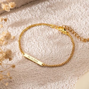 Engraved Bracelet,Personalized Name Bar Bracelet,Isla Bar Bracelet,Nameplate Bracelet,Date Engraved Bracelet Bridesmaid,Mother&#39;s Day Gift
