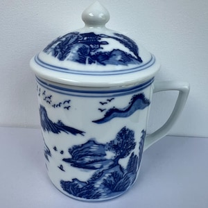 Jingdezhen Porcelain Tea Cup with Lid
