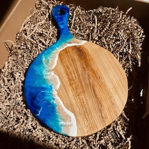 Custom Round Ocean Cutting Board With Handle, Ocean Wave Serving Board, Personalized Charcuterie Board, Wedding, Engagement, Or Couples Gift
