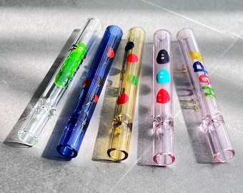 Pipas de vidrio multi-hitters de 4", letras personalizadas dibujadas a mano