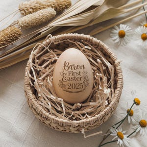 Personalisierte musikalische hölzerne Osterei-Schüttler, benutzerdefinierte Eierbecher, gravierte Ei-Shaker-Kinder, Ostergeschenke, Baby erste Ostern