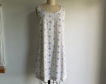 Vintage handmade white dress for gardeners medium