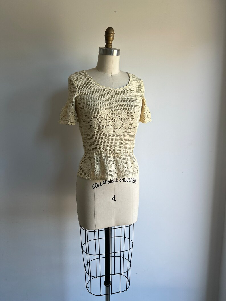 1970s cream handmade crochet top // 70s boho hippie folk // xs small image 1