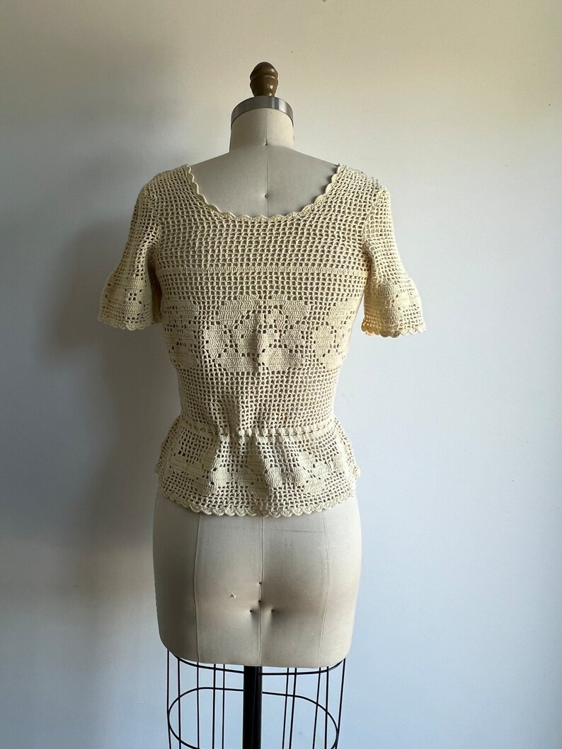 1970s cream handmade crochet top // 70s boho hippie folk // xs small image 4