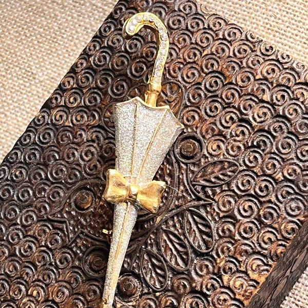 Rainy Day Pin Diamond Dust Umbrella Brooch - Gold Diamond Dust Umbrella & Bow Pin - Hippie - Festival Wear - Rainy Day Brooch - Vintage Gift