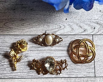 Vintage Lot of 4 Brooches - Sweetheart Gift - Vintage Wedding - Bride Bouquets - Vintage Bride - Vint Gift for her or him - Valentine Pins