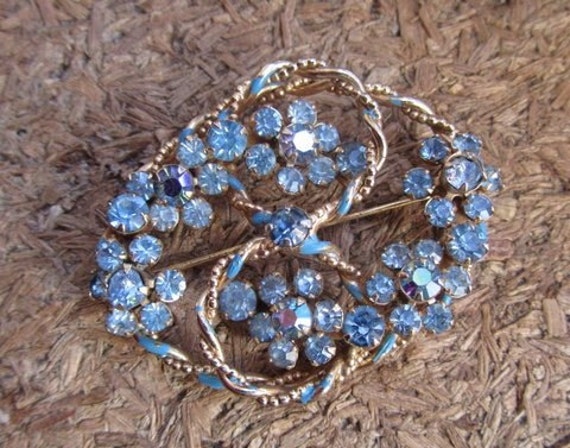 Vintage 60’s Baby Blue Rhinestone Flowers  Brooch… - image 2