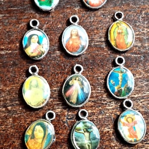 10 Vint Rare Salvaged TINY Religious Metals, Saints, Jesus, Sacred Heart, Charm Jewelry Supply - Rosary charm - Lot of religious charms