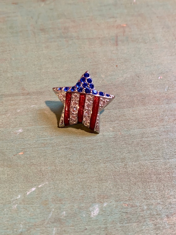 Vint. American Flag Rhinestone Star pin - Patrioti