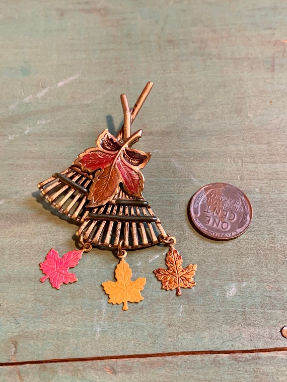 Vintage Autumn Rake and Maple Leaf Dangle Brooch/P