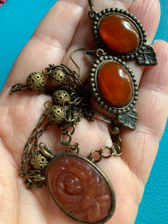 Vintage Victorian Style - Faux Carnelian Floral P… - image 4