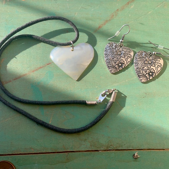 Heart Jewelry Mother of Pearl Heart & Silver Tone… - image 8