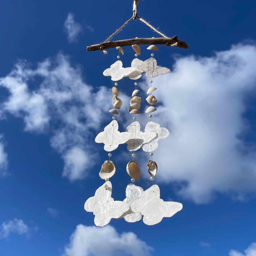 Shell Disc Mobile Rustic Seashell Wind Chime Mobile, Driftwood, Butterfly Design Shell ...