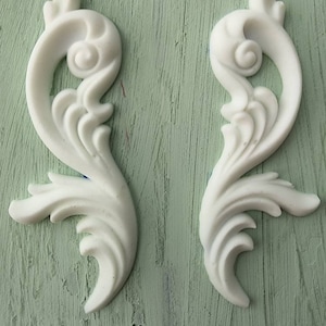 Resin FURNITURE Applique, Vintage Look, for Home Décor, Decorative Scroll Mirrored Image x 2