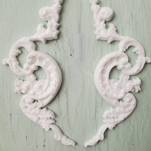 Resin Furniture Applique, Vintage Look, for Home Decor Scroll Mirrored x 2 Shabby Chic Furniture Appliques