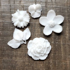 Furniture Applique, Resin Mold, Vintage Look, Architectural Flowers and Leaves x 5 Shabby Chic Furniture Appliques
