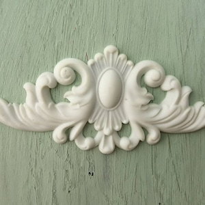 Resin Furniture Applique, Vintage Look for Home Decor, Resin Mold,  Large Scroll Applique Shabby Chic Furniture Appliques