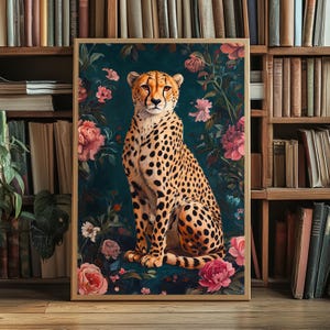 Geparden Poster: grüne Chinoiserien Wandkunst, smaragdgrüne Wandkunst, Tierkunst, zeitgenössische Kunst für den maximalistischen Stil, dunkle Blumenwandkunst