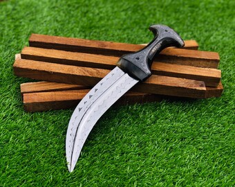 Engraved blade handmade work on handle yemeni jambia dagger traditional knife