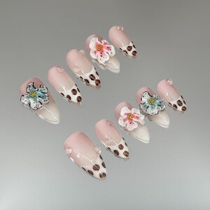 3D Floral Leopard Press on Nails,3D Floral Fake Nails,Handmade Leopard Nails,Pink Almond Nails,Beach Party Nails,Kawaii Nails,Gift for Her