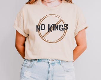 No King Shirt, Anti Authority T-Shirt, No Kings Just Us Shirt, Political Protest Shirt, Rebellion Statement Tee, Punk Graphic T-Shirt