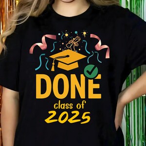 2025年卒業クラス シニア ユニセックス シャツ – DONE 卒業Tシャツ – シニア 2025 レトロシャツ – 高校卒業生ギフト – 大学卒業Tシャツ