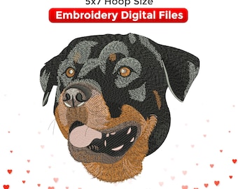 以下が含まれることがあります： ロットワイラー犬の頭部を描いたデジタル刺繍ファイル。犬の黒とタンの毛並み、茶色の目、ピンクの舌が見える開いた口が特徴です。「5x7 Hoop Size Embroidery Digital Files」と書かれたテキスト。