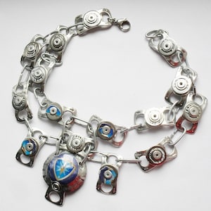 Collier écologique, anneaux recyclés, bouchons de bouteilles et maillons de chaîne, collier riveté, mode durable hippie bohème avant-gardiste unique fait main