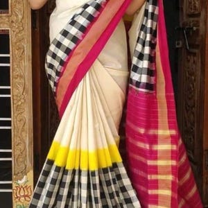 Handwoven Pure Silk Pochampally saree | Single Ikkat saree woven in Pochampally