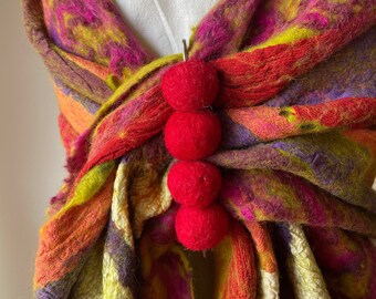 Red shawl pin , red wool brooch, red felted wool Brooch, statement pin, lagenlook pin,  wool shawl pin, red wool brooch