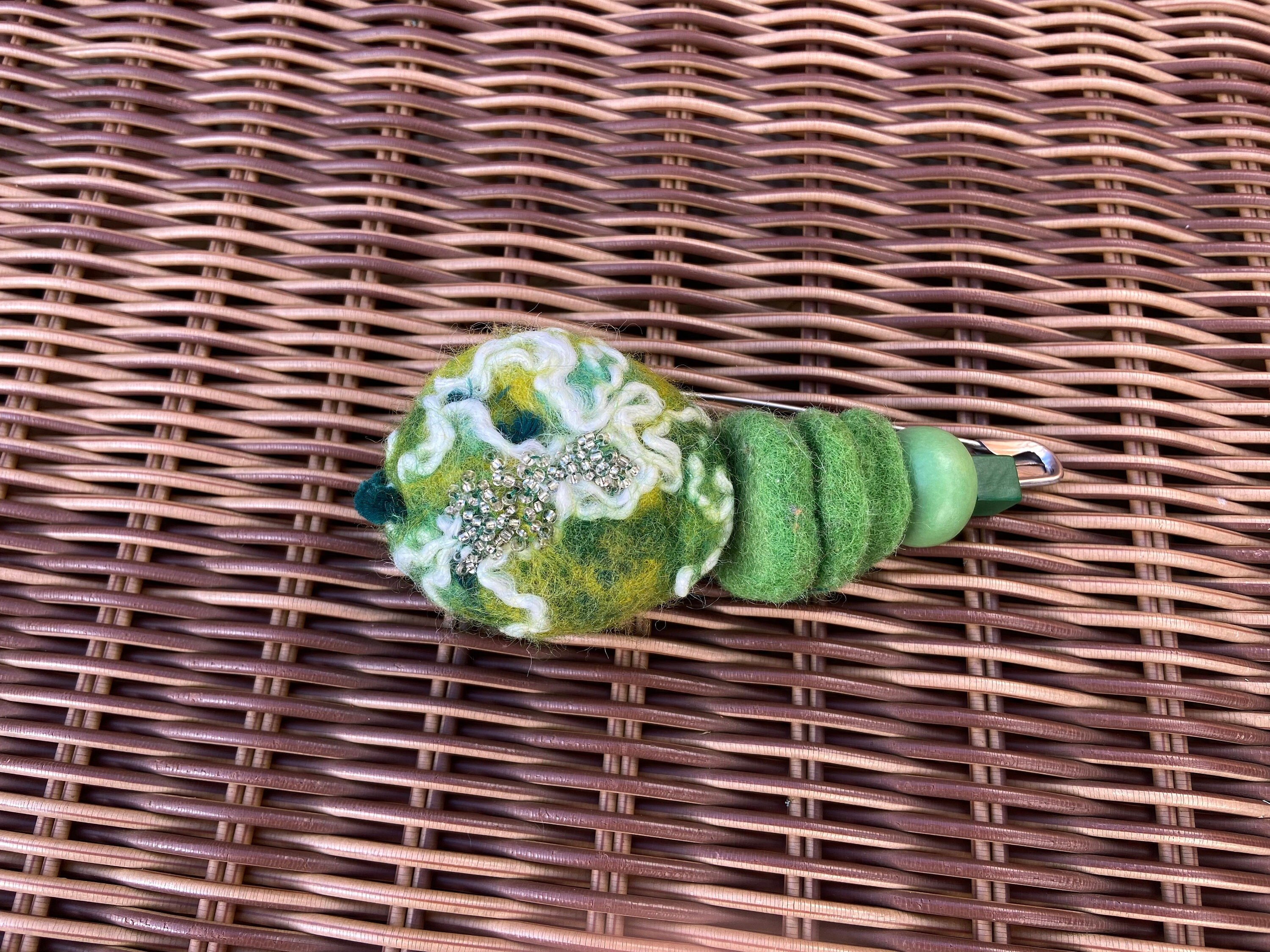 Green & white shawl pin, green wool brooch with beaded detail, green pin, chunky brooch, Lagenlook jewellery, wool shawl pin