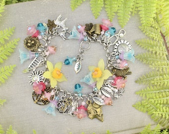 The Secret Garden Inspired Classic Frances Hodgson Burnett Book Robin Key Secret Vintage Charm Bracelet