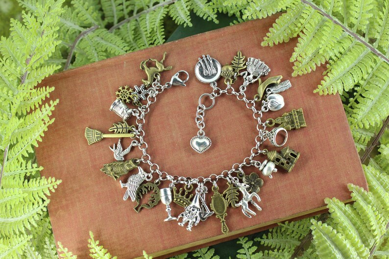 Snow White Dwarves Brothers Grimm Inspired Classic Children's Story Charm Bracelet image 2