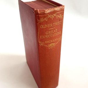Vintage - Charles Dickens, Oliver Twist & Great Expectations, Illustrated By George Cruikshank, Odhams Press, Hardback Book, 1930s